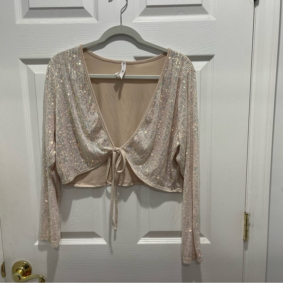 tie front sequin top - Picture 4 of 4